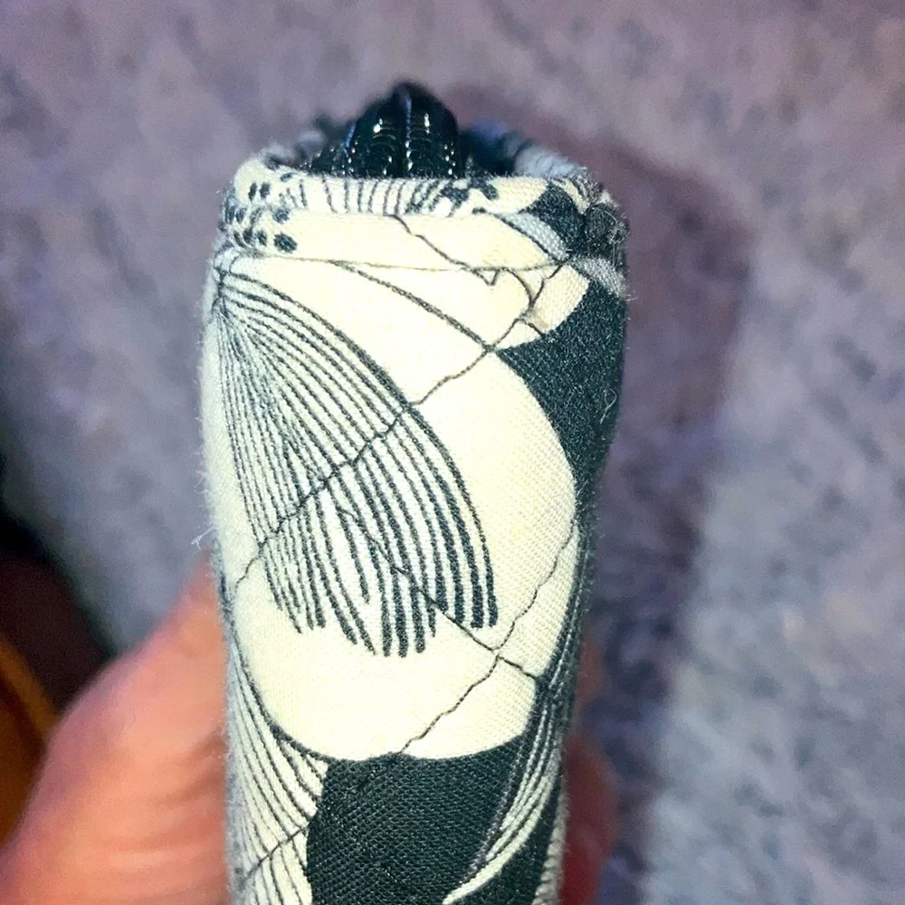 Vera Bradley Black and White Floral Wallet - Picture 9 of 12